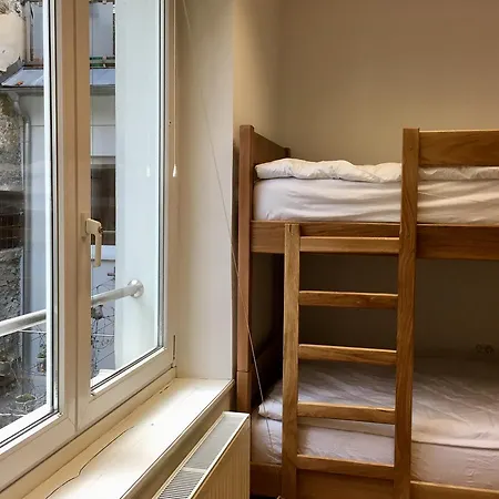 Vandrerhjem Kva *
